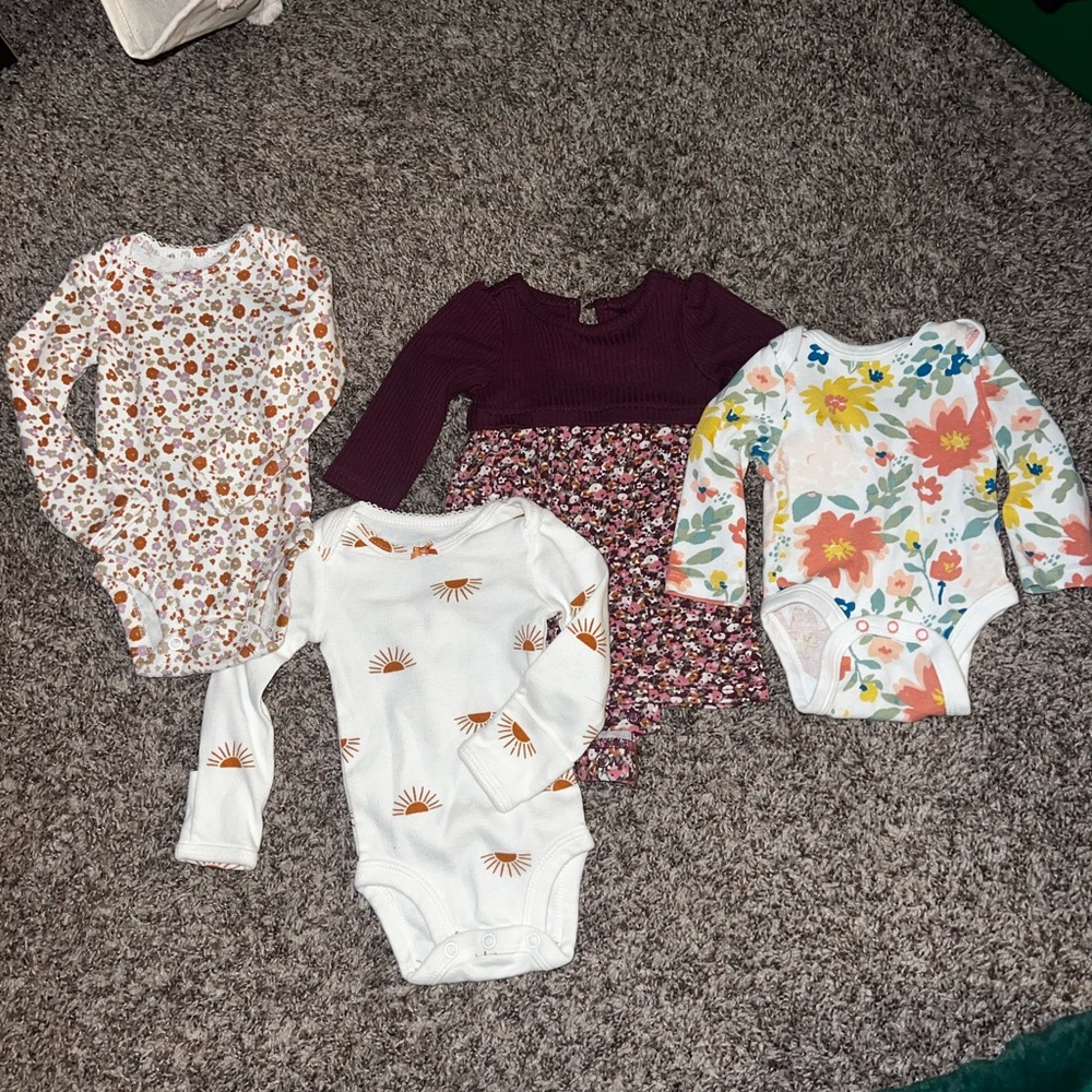 4 long sleeve onesies
